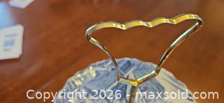 MaxSold Auction: Two-Tier Blue & White Transferware Porcelain Cake Stand - Kingston (Ontario, Canada) PARTNER MANAGED Moving Online Auction - Fernmoor Drive