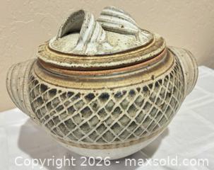 MaxSold Auction: Large Handled and Lidded MCM Stonewear Pot - San Jose (California, USA) SELLER MANAGED Downsizing Online Auction - Elm Street (CONDO)