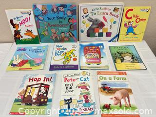 MaxSold Auction: Lot Young Children's (Toddlers) Books - San Jose (California, USA) SELLER MANAGED Downsizing Online Auction - Elm Street (CONDO)