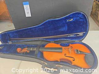 MaxSold Auction: 3/4 Violin with Case, Bow and Accessories - Lakeland (Florida, USA) PARTNER MANAGED Downsizing Online Auction - Shore Acres Drive