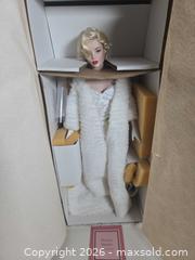 MaxSold Auction: Franklin Heirloom Marilyn Monroe 19in Collectible Fashion Doll - Lakeland (Florida, USA) PARTNER MANAGED Downsizing Online Auction - Shore Acres Drive