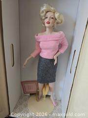 MaxSold Auction: Franklin Heirloom Marilyn Monroe Sweater Girl 18in Doll - Lakeland (Florida, USA) PARTNER MANAGED Downsizing Online Auction - Shore Acres Drive