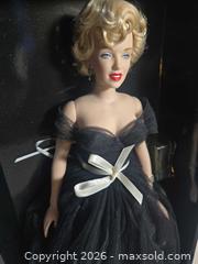 MaxSold Auction: Franklin Mint Marilyn Monroe 16" Collectible Portrait Doll - Lakeland (Florida, USA) PARTNER MANAGED Downsizing Online Auction - Shore Acres Drive