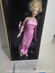 MaxSold Auction: Franklin Mint Marilyn Monroe 16 in Vinyl Collector Doll - Lakeland (Florida, USA) PARTNER MANAGED Downsizing Online Auction - Shore Acres Drive