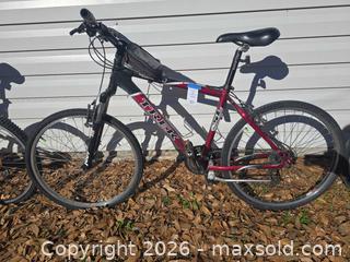 MaxSold Auction: Lot of 3 Trek Bicycles, 26-inch Wheels & Pump - Lakeland (Florida, USA) PARTNER MANAGED Downsizing Online Auction - Shore Acres Drive