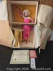 MaxSold Auction: Marilyn Monroe 18in Doll by Franklin Heirloom Dolls / Franklin Mint - Lakeland (Florida, USA) PARTNER MANAGED Downsizing Online Auction - Shore Acres Drive