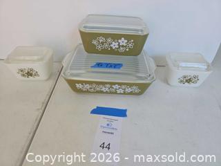 MaxSold Auction: Vintage Pyrex Refrigerator Dish Set, Spring Blossom Green Pattern, "Crazy Daisy" - Lakeland (Florida, USA) PARTNER MANAGED Downsizing Online Auction - Shore Acres Drive