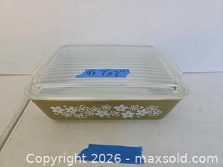 MaxSold Auction: Vintage Pyrex Refrigerator Dish Set, Spring Blossom Green Pattern, "Crazy Daisy" - Lakeland (Florida, USA) PARTNER MANAGED Downsizing Online Auction - Shore Acres Drive