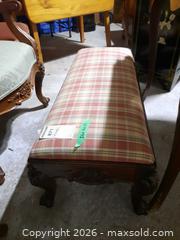 MaxSold Auction: Ottoman A - Toronto (Ontario, Canada) Moving Online Auction - Snowshoe Millway