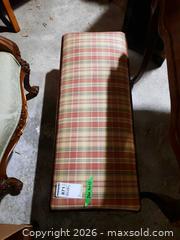 MaxSold Auction: Ottoman A - Toronto (Ontario, Canada) Moving Online Auction - Snowshoe Millway