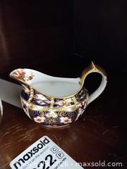 MaxSold Auction: Royal Crown Derby B - Toronto (Ontario, Canada) Moving Online Auction - Snowshoe Millway