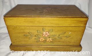 MaxSold Auction: Antique Wooden chest box 11" x 5 1/2" x 6" - Walworth (New York, USA) SELLER MANAGED Downsizing Online Auction -  High Street