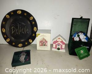 MaxSold Auction: Christmas lot #2 - Walworth (New York, USA) SELLER MANAGED Downsizing Online Auction -  High Street