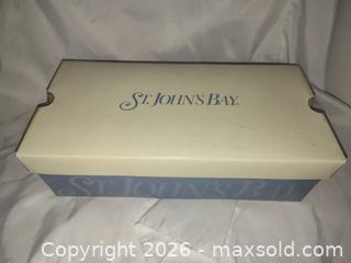 MaxSold Auction: New St. John's Bay Women's Black Leather Shoes Size: 8 1/2 Medium  - Walworth (New York, USA) SELLER MANAGED Downsizing Online Auction -  High Street