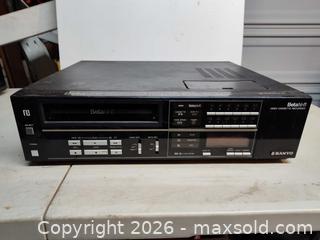 MaxSold Auction: Sanyo Beta HI-FI Video cassette recorder (Tested works) - Walworth (New York, USA) SELLER MANAGED Downsizing Online Auction -  High Street