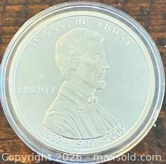 MaxSold Auction: Colour Barack Obama Inaugural Commemorative the 44th Presidency with Lincoln on the back  - Newmarket (Ontario, Canada) PARTNER MANAGED Reseller Online Auction - Walter Avenue