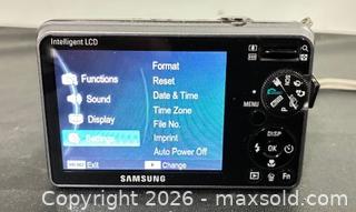 MaxSold Auction: Samsung PL50 digital camera 10.2 Silver with Charger  - Newmarket (Ontario, Canada) PARTNER MANAGED Reseller Online Auction - Walter Avenue
