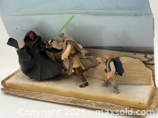 MaxSold Auction: 1999 Star Wars Episode I: The Phantom Menace Tatooine Showdown Cinema Scene  - Menlo Park (California, USA) SELLER MANAGED Downsizing Online Auction - Henderson Place