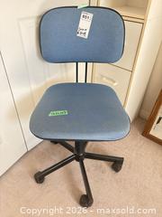 MaxSold Auction: Office Chair and Shelf. B - Kingston (Ontario, Canada) Moving Online Auction - Sheridan Street