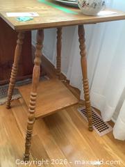 MaxSold Auction: Plant Stand B - Kingston (Ontario, Canada) Moving Online Auction - Sheridan Street