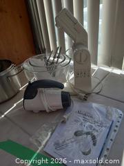 MaxSold Auction: Stand and Hand Mixers B - Kingston (Ontario, Canada) Moving Online Auction - Sheridan
