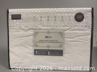 MaxSold Auction: (2) NIB Queen Deep Pocket Sheet Sets - Toronto (Ontario, Canada) SELLER MANAGED Reseller Online Auction - Chesswood Drive