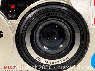 MaxSold Auction: (4) Assorted Cameras - Toronto (Ontario, Canada) SELLER MANAGED Reseller Online Auction - Chesswood Drive