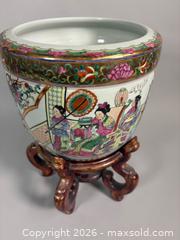 MaxSold Auction: Chinese Hand Painted Porcelain Planter with Wooden Stand  - Toronto (Ontario, Canada) SELLER MANAGED Reseller Online Auction - Chesswood Drive