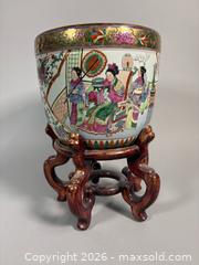 MaxSold Auction: Chinese Hand Painted Porcelain Planter with Wooden Stand  - Toronto (Ontario, Canada) SELLER MANAGED Reseller Online Auction - Chesswood Drive