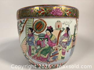 MaxSold Auction: Chinese Hand Painted Porcelain Planter with Wooden Stand  - Toronto (Ontario, Canada) SELLER MANAGED Reseller Online Auction - Chesswood Drive