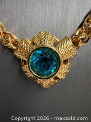 MaxSold Auction: Chunky SWAROVSKI Teal Blue/Green Austrian Crystal Chainlink Choker   - Toronto (Ontario, Canada) SELLER MANAGED Reseller Online Auction - Chesswood Drive