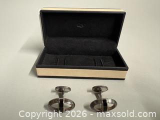 MaxSold Auction: Pair of 925 STERLING SILVER LINKS OF LONDON Cufflinks with Original Box - Marked - Toronto (Ontario, Canada) SELLER MANAGED Reseller Online Auction - Chesswood Drive