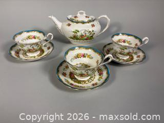 MaxSold Auction: ROYAL ALBERT ‘Chelsea Bird’ Bone China Teapot, Teacups and Saucers  - Toronto (Ontario, Canada) SELLER MANAGED Reseller Online Auction - Chesswood Drive