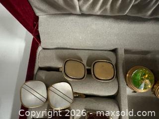MaxSold Auction: Vintage Pairs of Men’s Cufflinks and Tie-Clips with Jewelry Box - Toronto (Ontario, Canada) SELLER MANAGED Reseller Online Auction - Chesswood Drive