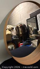 MaxSold Auction: Wooden Framed Round Wall Mirror - Toronto (Ontario, Canada) SELLER MANAGED Reseller Online Auction - Chesswood Drive