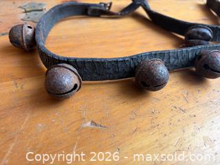 MaxSold Auction: ANTIQUE SLEIGH BELLS HORSE COLLAR - Meaford (Ontario, Canada) PARTNER MANAGED Estate Sale Online Auction - Graham Street