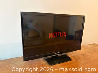 MaxSold Auction: SAMSUNG 24” SMART TV - Meaford (Ontario, Canada) PARTNER MANAGED Estate Sale Online Auction - Graham Street
