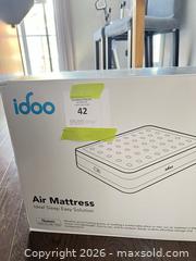 MaxSold Auction: Air Mattress -Queen - Ottawa (Ontario, Canada) PARTNER MANAGED Downsizing Online Auction - Gladwin Crescent