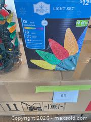 MaxSold Auction: Christmas Tree and Decor - Ottawa (Ontario, Canada) PARTNER MANAGED Downsizing Online Auction - Gladwin Crescent