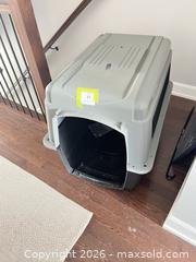 MaxSold Auction: Dog crate - Ottawa (Ontario, Canada) PARTNER MANAGED Downsizing Online Auction - Gladwin Crescent