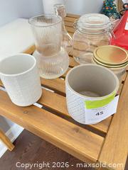 MaxSold Auction: Misc containers - Ottawa (Ontario, Canada) PARTNER MANAGED Downsizing Online Auction - Gladwin Crescent