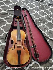 MaxSold Auction: Violin with Hard/Soft Case and Bow - Peachland (British Columbia, Canada) SELLER MANAGED Downsizing Online Auction - Princeton Avenue