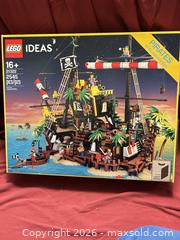 MaxSold Auction: LEGO Pirates of Barracuda Bay (Ideas) Set 21322 — 2545 pcs - Burlington (Ontario, Canada) SELLER MANAGED Downsizing Online Auction - Taylor Crescent