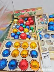 MaxSold Auction: Large lot of vintage Christmas ornaments  - Hatboro (Pennsylvania, USA) PARTNER MANAGED Estate Sale Online Auction -  Jacksonville Road