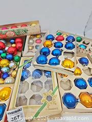 MaxSold Auction: Large lot of vintage Christmas ornaments  - Hatboro (Pennsylvania, USA) PARTNER MANAGED Estate Sale Online Auction -  Jacksonville Road