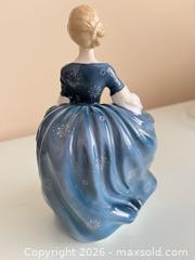 MaxSold Auction: Royal Doulton Hillary (HN 2335) Figurine - Toronto (Ontario, Canada) SELLER MANAGED Estate Sale Online Auction - Widdicombe Hill