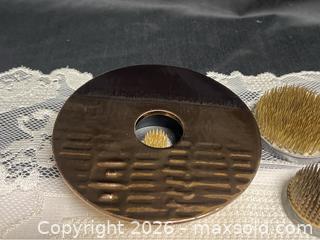 MaxSold Auction: Donna Gittens Designs Pottery Flower Frog & 2 Metal Frogs for Flowers - Campbell (California, USA) SELLER MANAGED Downsizing Online Auction - Dell Avenue