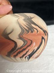 MaxSold Auction: Nemadji Pottery Vase – Marbled Swirl Design – 3.5" American art pottery - Campbell (California, USA) SELLER MANAGED Downsizing Online Auction - Dell Avenue