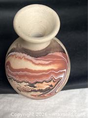 MaxSold Auction: Nemadji Pottery Vase – Marbled Swirl Design 4" H Native American art pottery - Campbell (California, USA) SELLER MANAGED Downsizing Online Auction - Dell Avenue