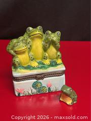 MaxSold Auction: Porcelain “See No Evil, Hear No Evil, Speak No Evil” Frog Trinket Box - Campbell (California, USA) SELLER MANAGED Downsizing Online Auction - Dell Avenue